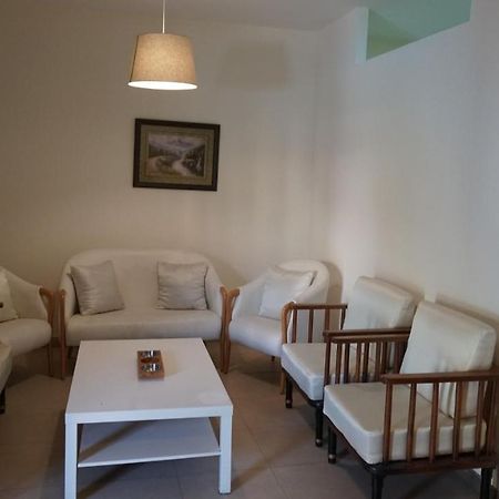Ground Floor Apartment By Circular Pool In Talabay Aqaba Exterior photo