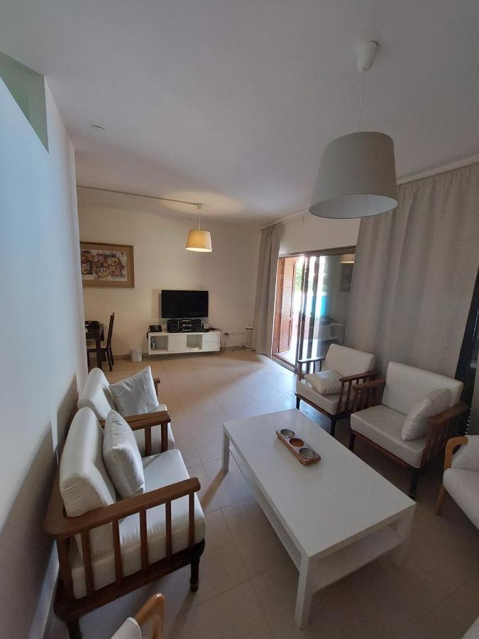 Ground Floor Apartment By Circular Pool In Talabay Aqaba Exterior photo